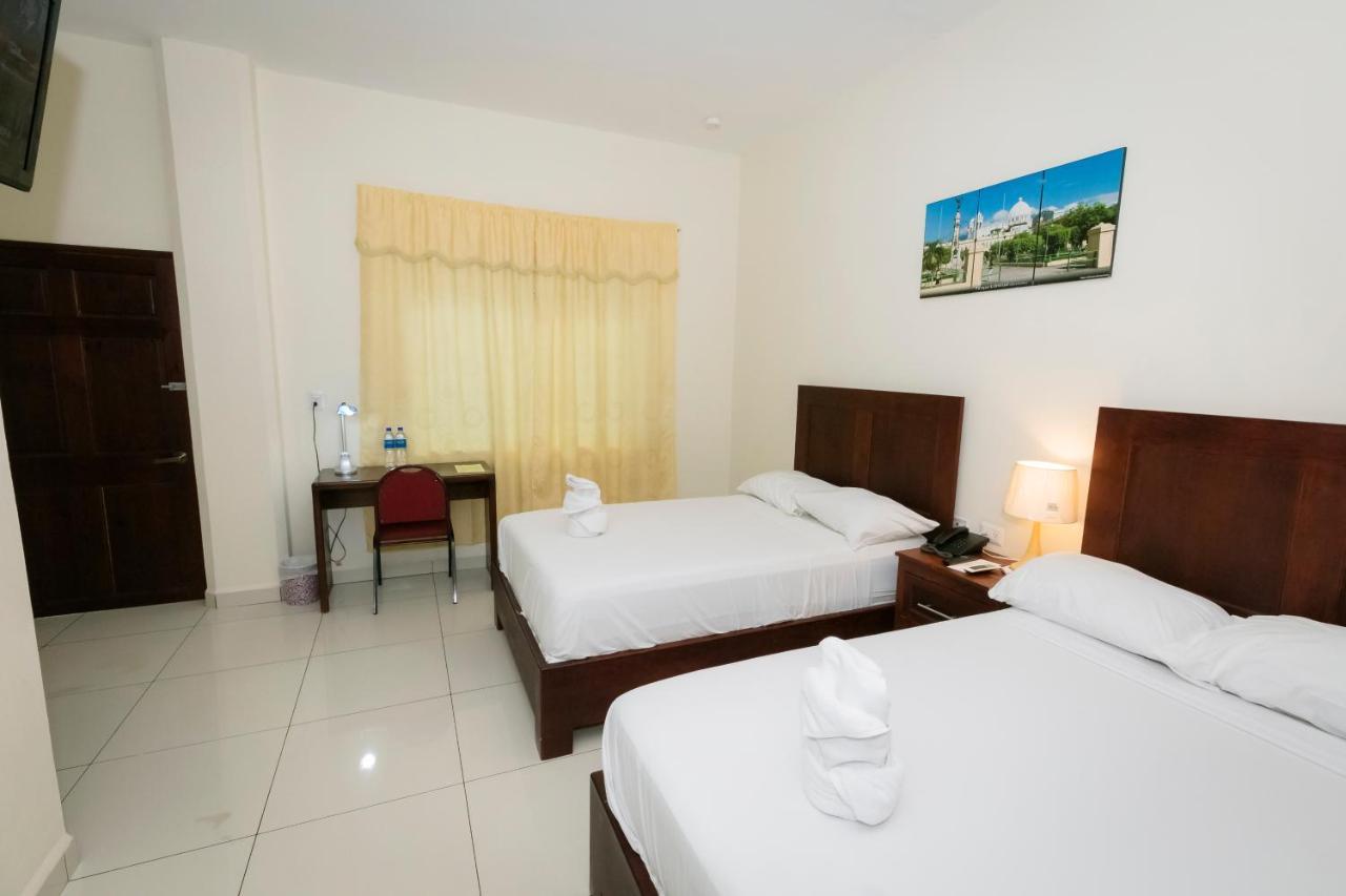 Hotel Mediterraneo Inn Santa Rosa de Lima Eksteriør billede
