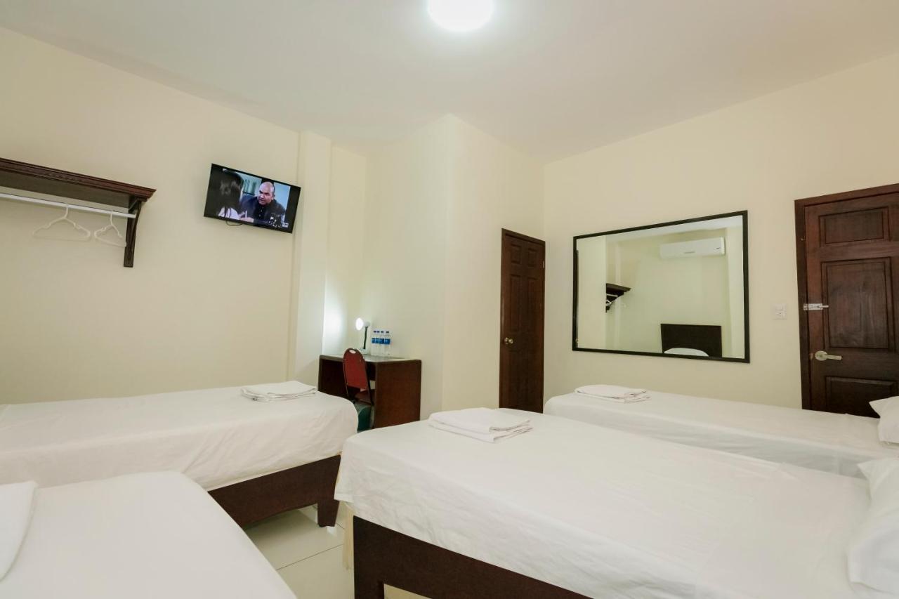Hotel Mediterraneo Inn Santa Rosa de Lima Eksteriør billede